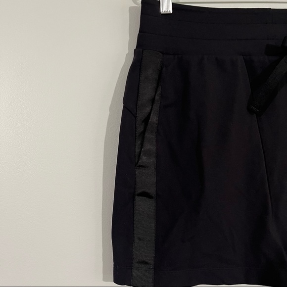 Athleta size Large black mini skort - Picture 5 of 8